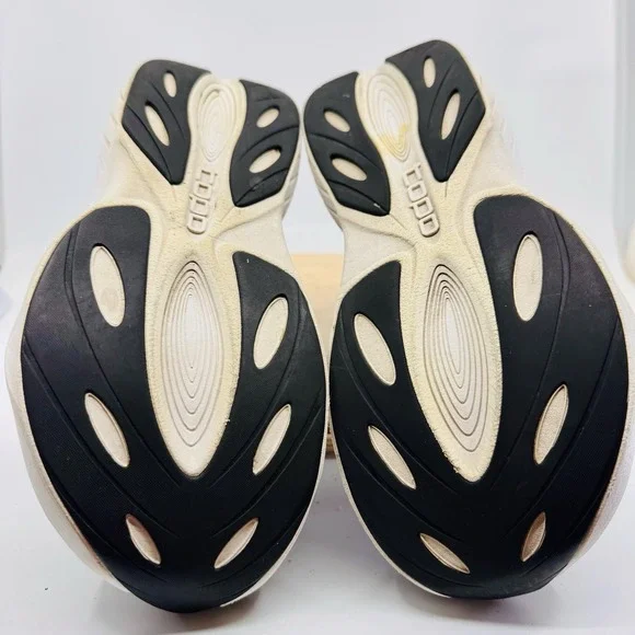 Topo Designs Atmos Running Shoes Black Women's 7.5 Cushioned Lightweight Comfort - Picture 6 of 7